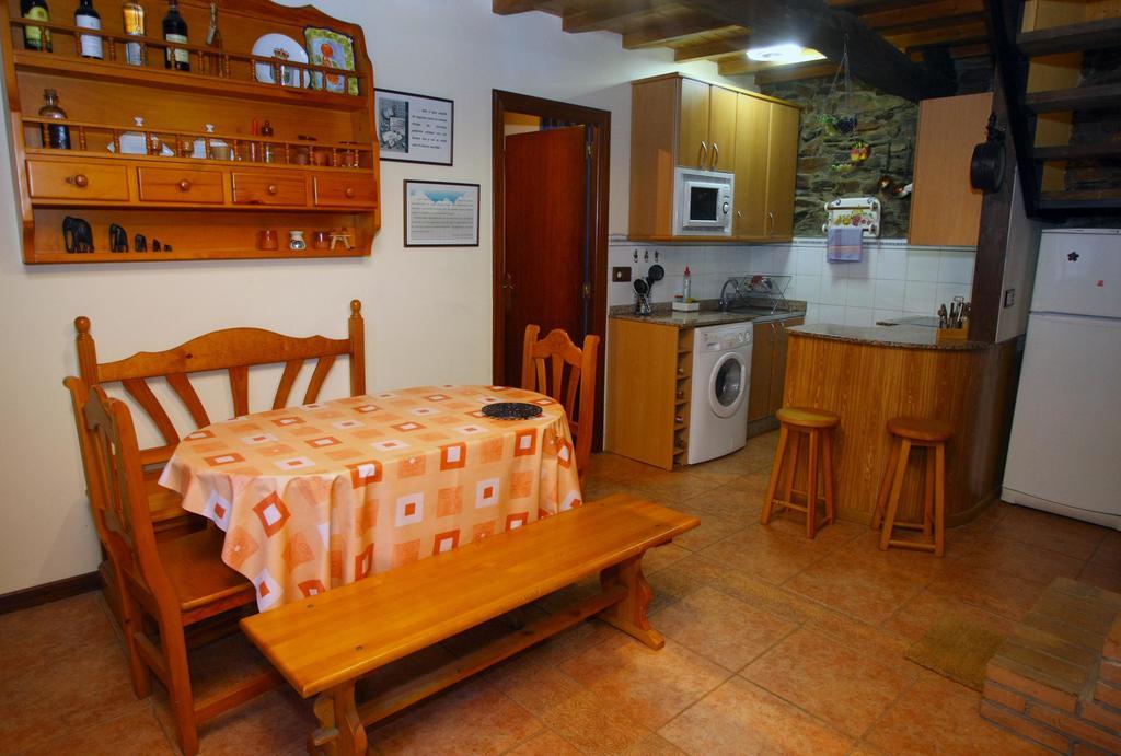 Casa De Abril 1 Guest House San Cristobal de Valdueza Eksteriør bilde